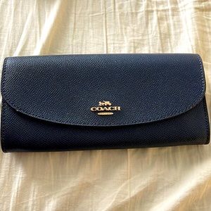 Coach wallet in Midnight Blue